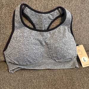 Truekind Women's Black and Gray Sports Bra